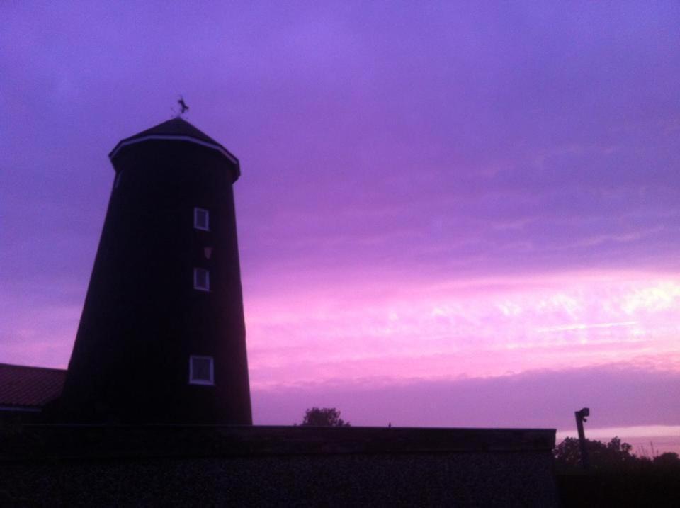 Yaxham Mill Bed & Breakfast Dereham Luaran gambar